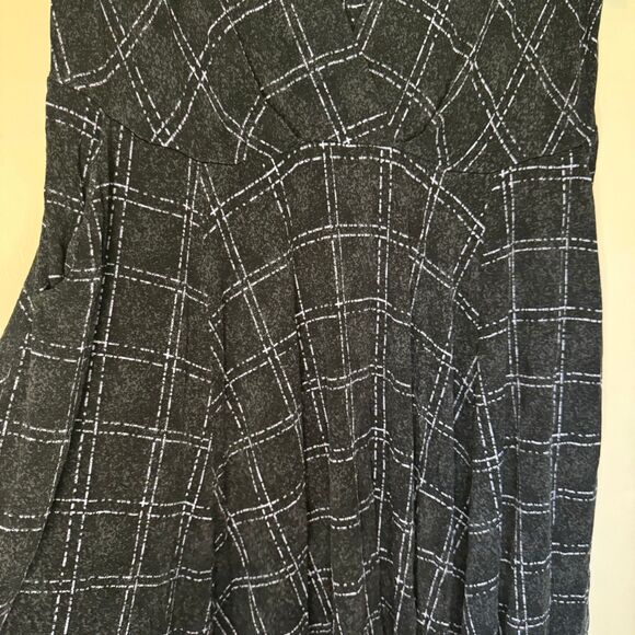 TORRID woman's plus size 2X super soft check knit stretch black skater dress - Picture 8 of 13